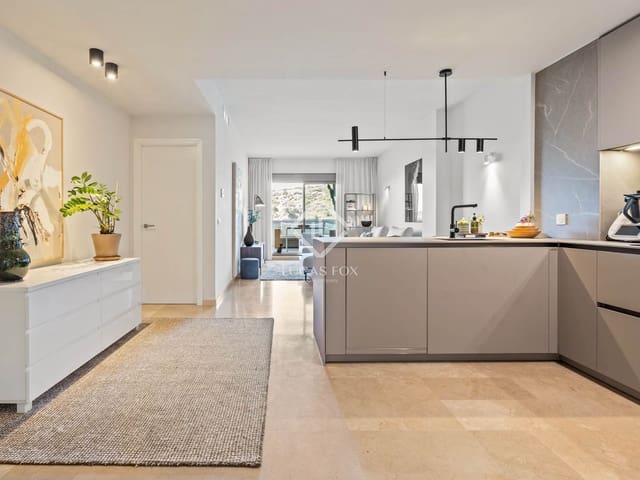 Apartamento de 2 habitaciones en Sotogrande, San Roque en venta con piscina garaje - 389.000 € (Ref: 9211404)