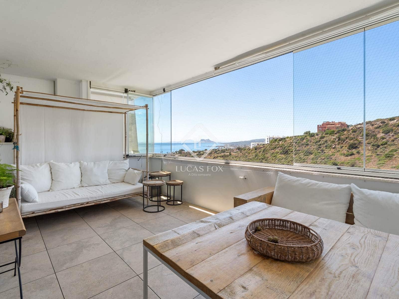 Apartamento de 2 habitaciones en Sotogrande en venta con piscina garaje - 389.000 € (Ref: 9211404)