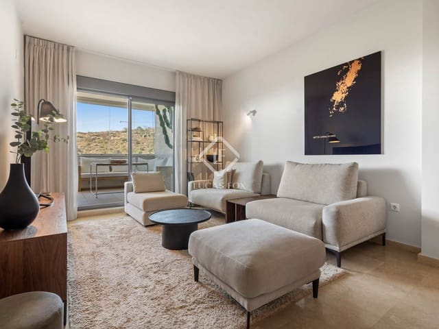 Apartamento de 2 habitaciones en Sotogrande, San Roque en venta con piscina garaje - 389.000 € (Ref: 9211404)