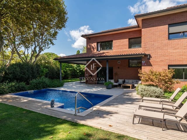 5 slaapkamer Villa te koop in Valldoreix, Sant Cugat del Vallès met garage - € 1.950.000 (Ref: 9211406)