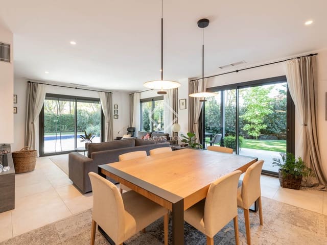 5 slaapkamer Villa te koop in Valldoreix, Sant Cugat del Vallès met garage - € 1.950.000 (Ref: 9211406)