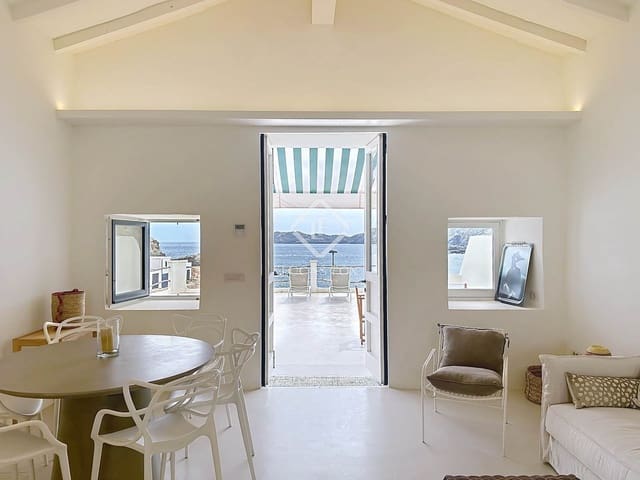 2 soveværelse Villa til salg i Mahón / Maó med garage - € 1.450.000 (Ref: 9211639)