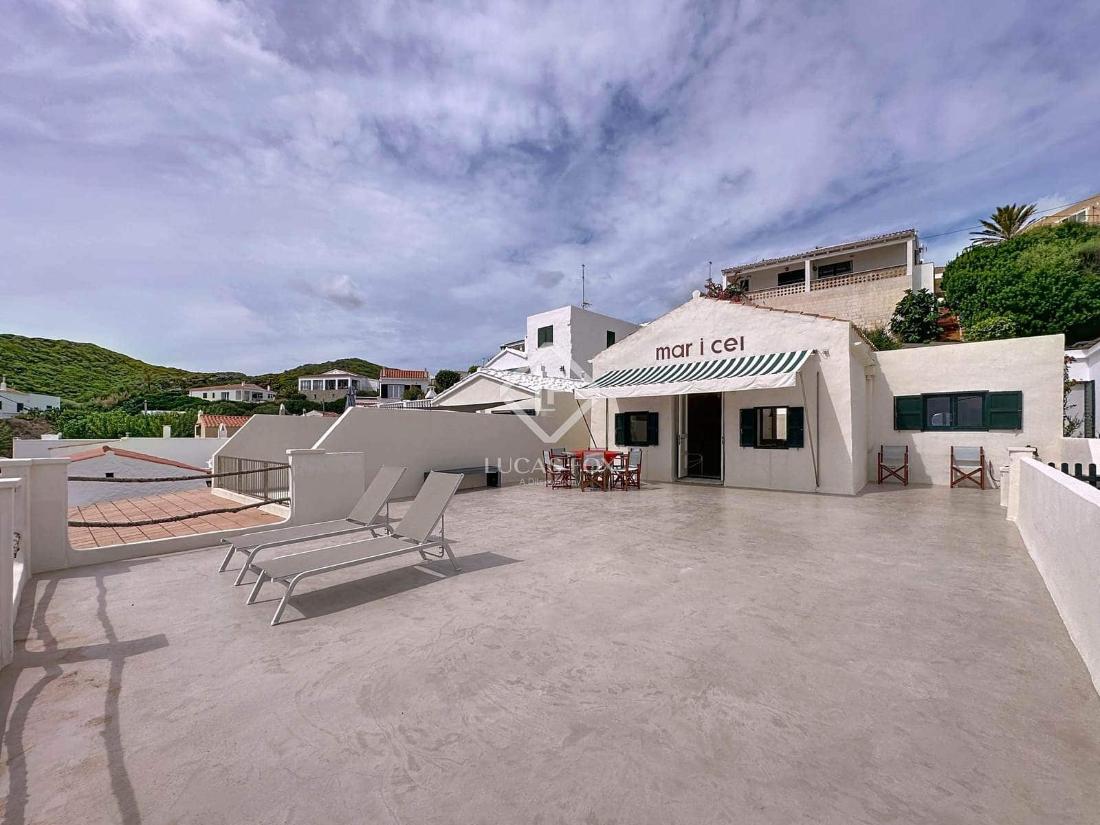 2 soverom Villa til salgs i Mahon / Mao med garasje - € 1 450 000 (Ref: 9211639)