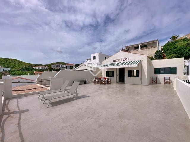 2 soveværelse Villa til salg i Mahón / Maó med garage - € 1.450.000 (Ref: 9211639)