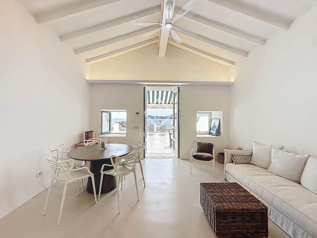 2 soveværelse Villa til salg i Mahón / Maó med garage - € 1.450.000 (Ref: 9211639)