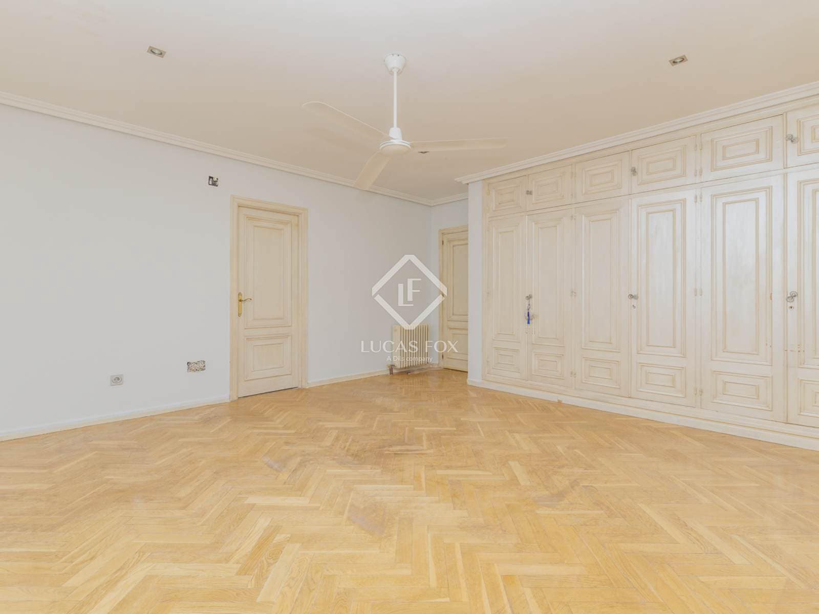 6 sypialnia Willa do wynajęcia w Las Rozas de Madrid z garażem - 4 500 € (Ref: 9215789)