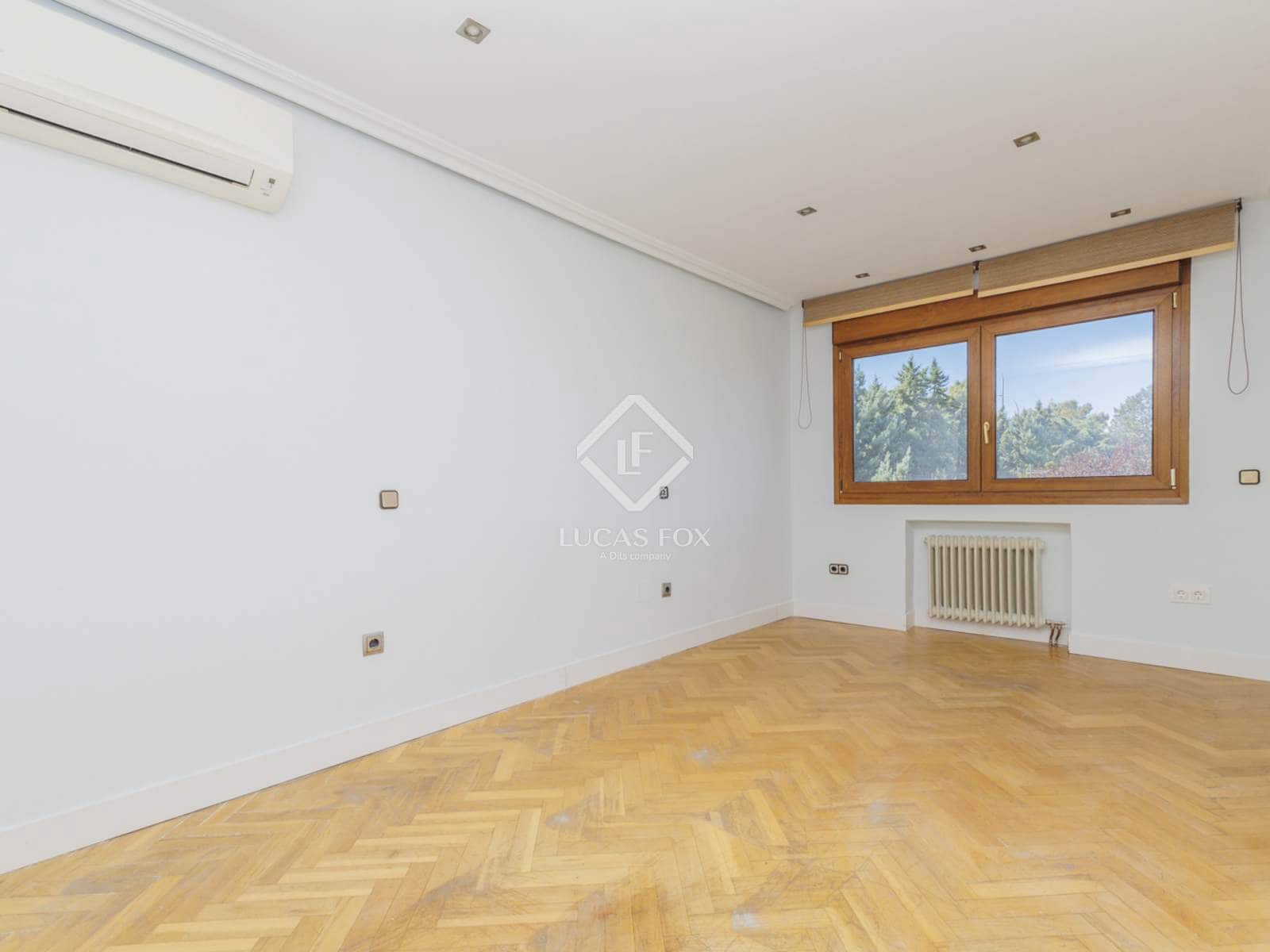 6 sypialnia Willa do wynajęcia w Las Rozas de Madrid z garażem - 4 500 € (Ref: 9215789)