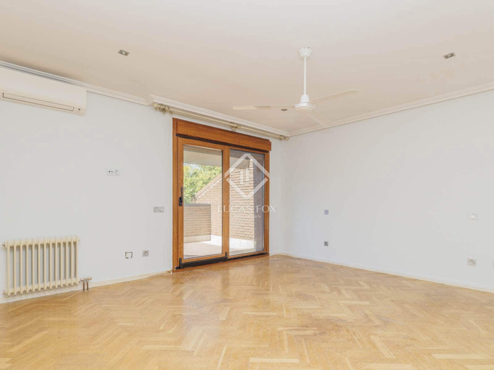 6 sypialnia Willa do wynajęcia w Las Rozas de Madrid z garażem - 4 500 € (Ref: 9215789)