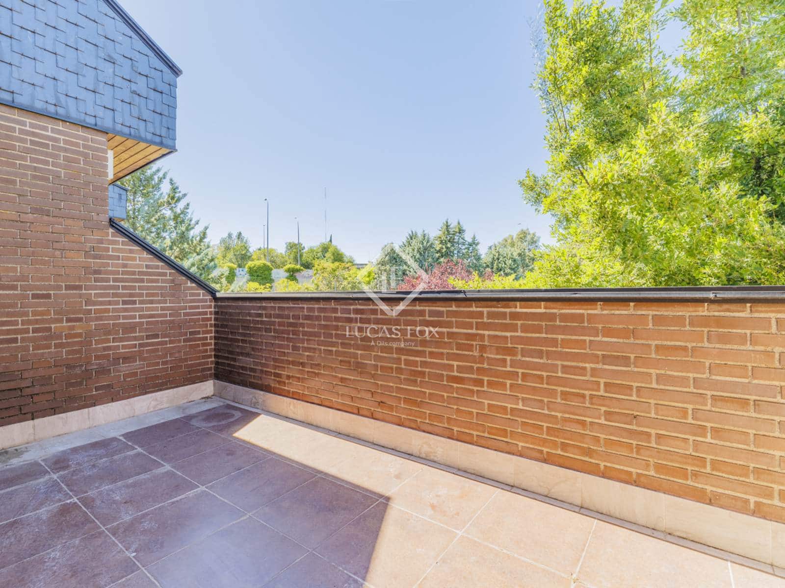 6 sypialnia Willa do wynajęcia w Las Rozas de Madrid z garażem - 4 500 € (Ref: 9215789)