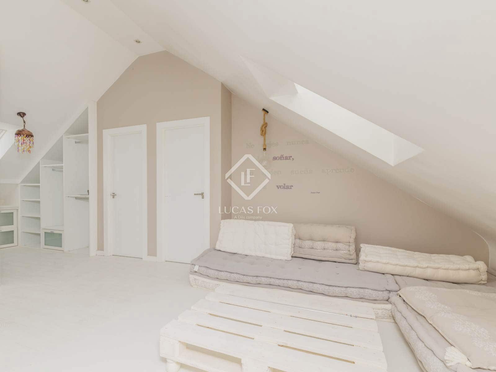 6 sypialnia Willa do wynajęcia w Las Rozas de Madrid z garażem - 4 500 € (Ref: 9215789)