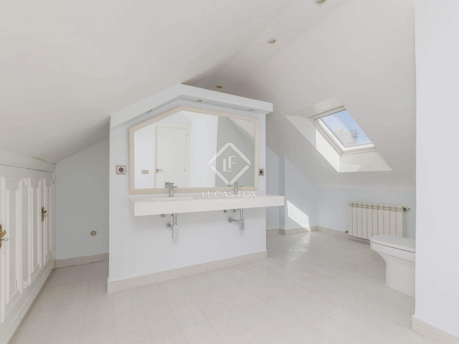 6 sypialnia Willa do wynajęcia w Las Rozas de Madrid z garażem - 4 500 € (Ref: 9215789)