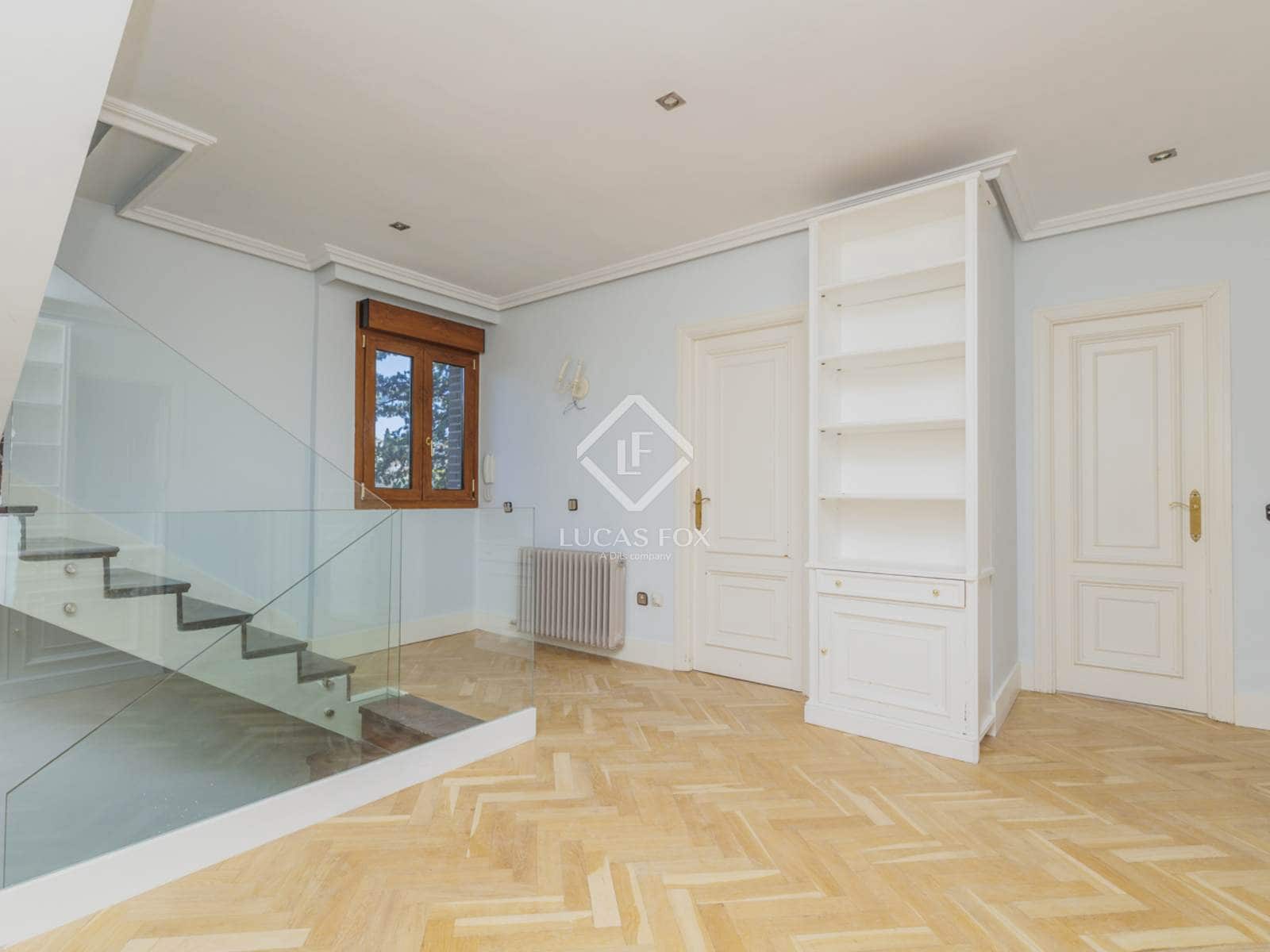 6 sypialnia Willa do wynajęcia w Las Rozas de Madrid z garażem - 4 500 € (Ref: 9215789)