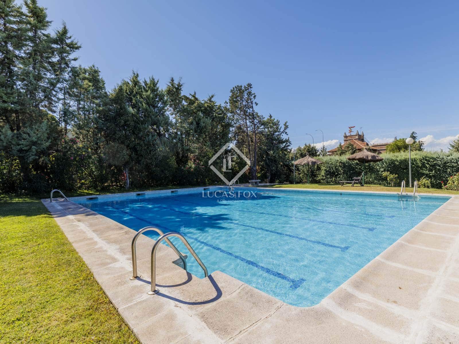 6 sypialnia Willa do wynajęcia w Las Rozas de Madrid z garażem - 4 500 € (Ref: 9215789)