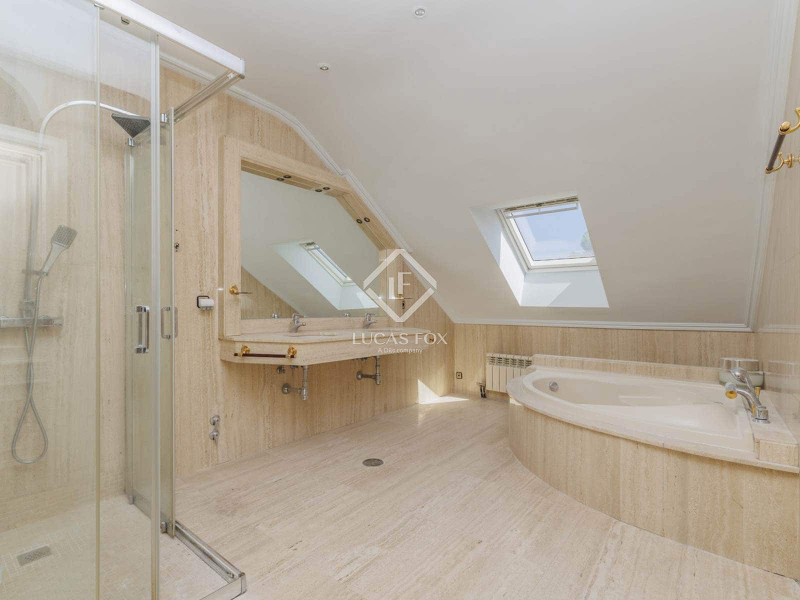 6 sypialnia Willa do wynajęcia w Las Rozas de Madrid z garażem - 4 500 € (Ref: 9215789)