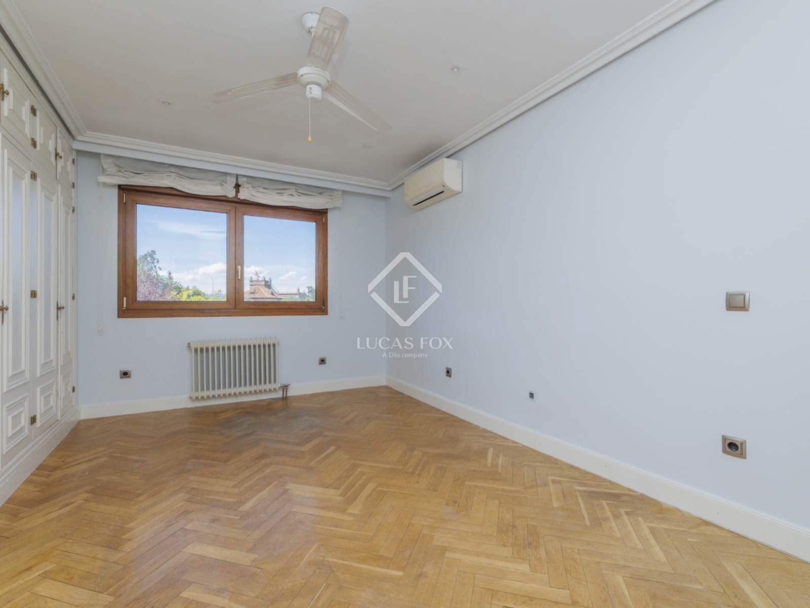 6 sypialnia Willa do wynajęcia w Las Rozas de Madrid z garażem - 4 500 € (Ref: 9215789)