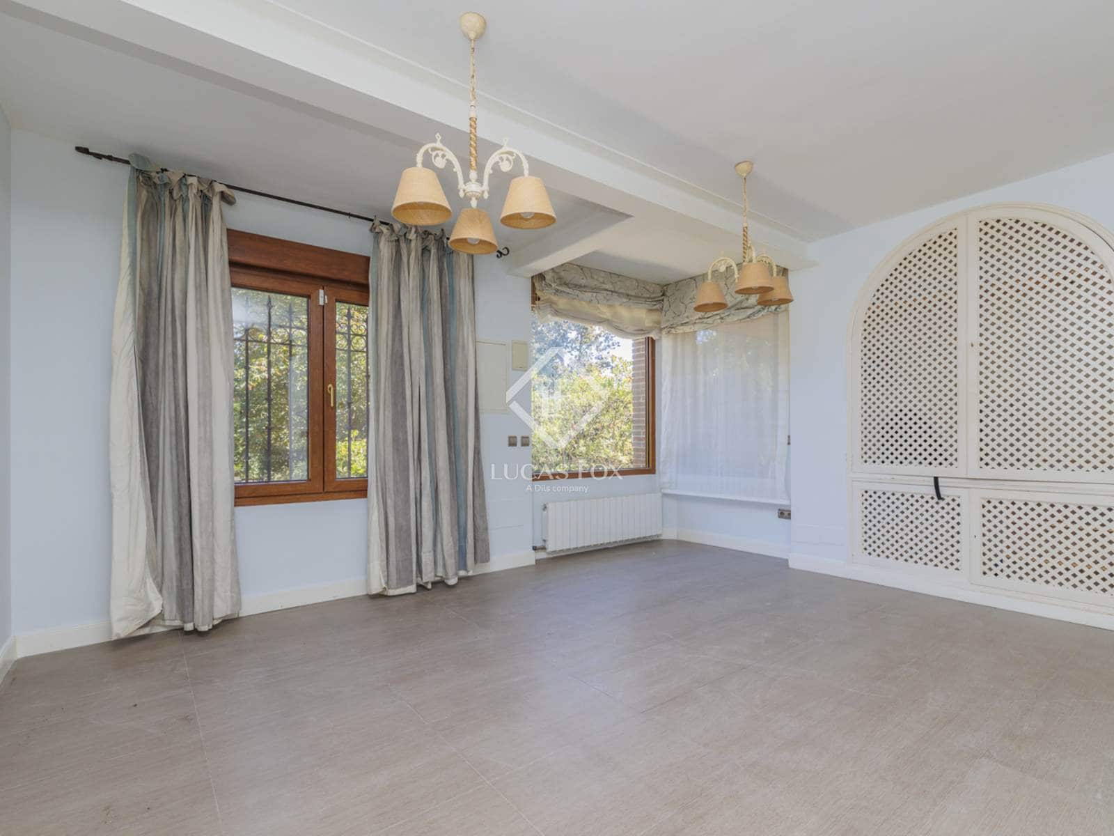 6 sypialnia Willa do wynajęcia w Las Rozas de Madrid z garażem - 4 500 € (Ref: 9215789)