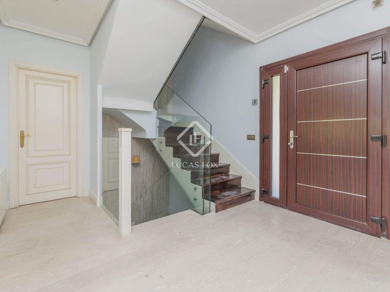 6 sypialnia Willa do wynajęcia w Las Rozas de Madrid z garażem - 4 500 € (Ref: 9215789)