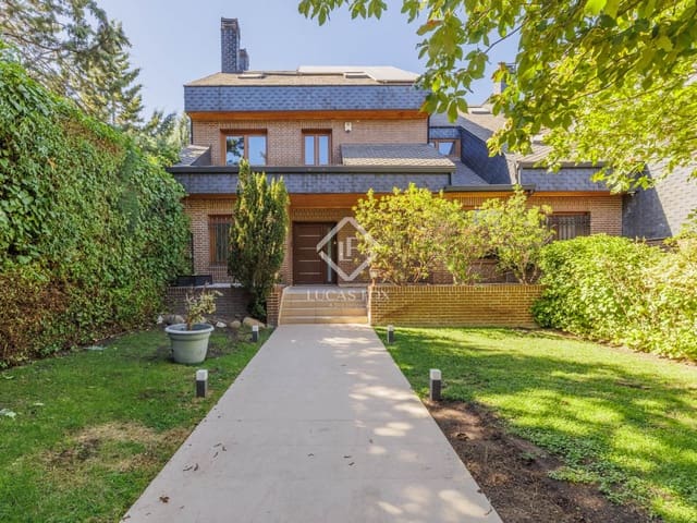 6 sypialnia Willa do wynajęcia w Las Rozas de Madrid z garażem - 4 500 € (Ref: 9215789)