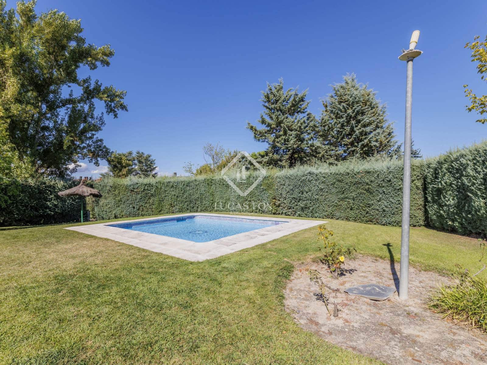 6 sypialnia Willa do wynajęcia w Las Rozas de Madrid z garażem - 4 500 € (Ref: 9215789)