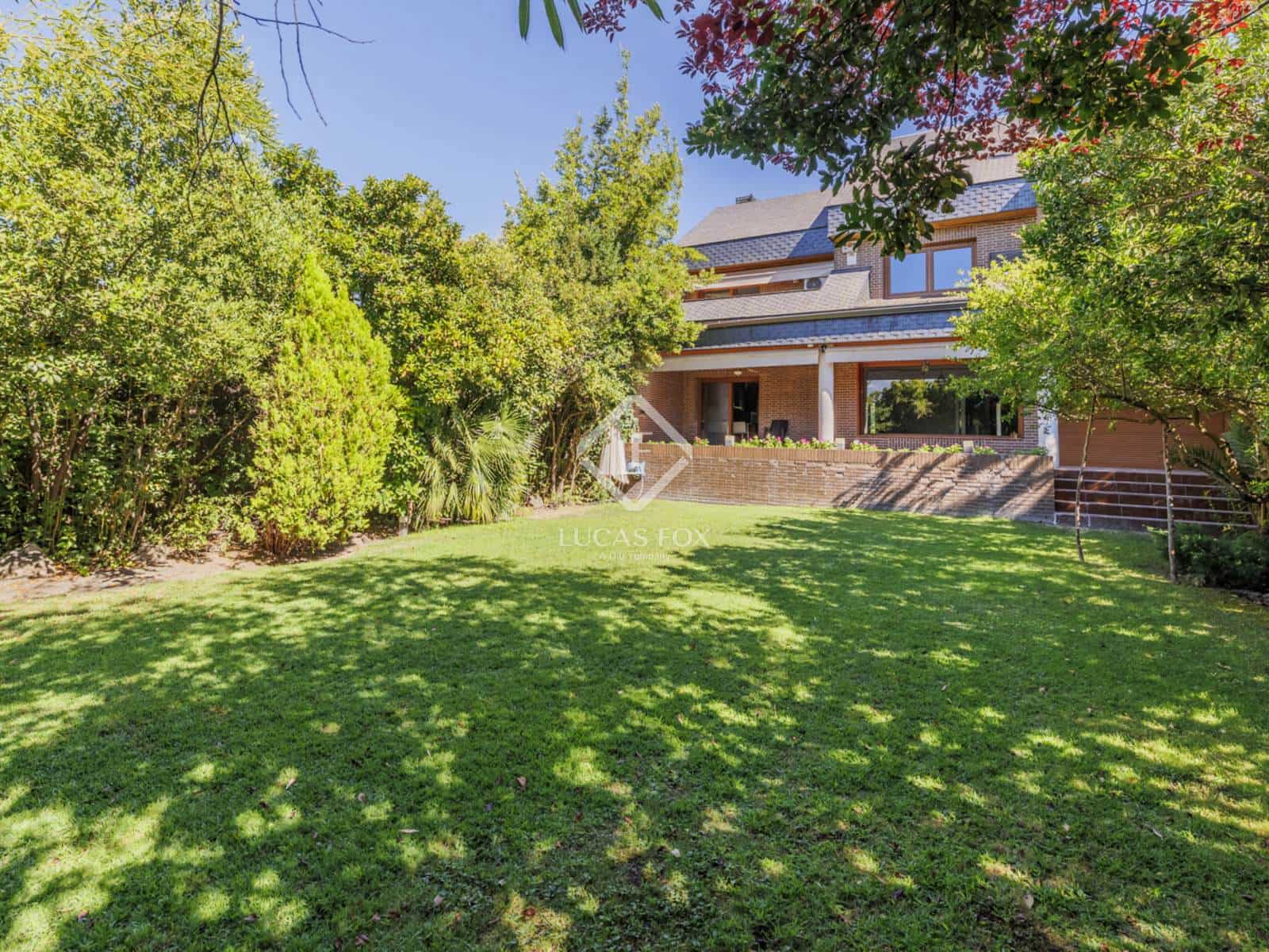 6 sypialnia Willa do wynajęcia w Las Rozas de Madrid z garażem - 4 500 € (Ref: 9215789)