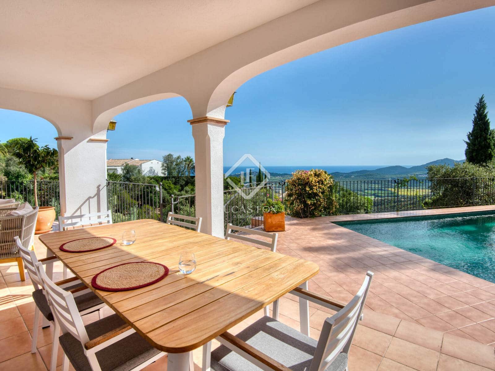 5 slaapkamer Villa te koop in Platja d'Aro met zwembad garage - € 1.050.000 (Ref: 9216373)