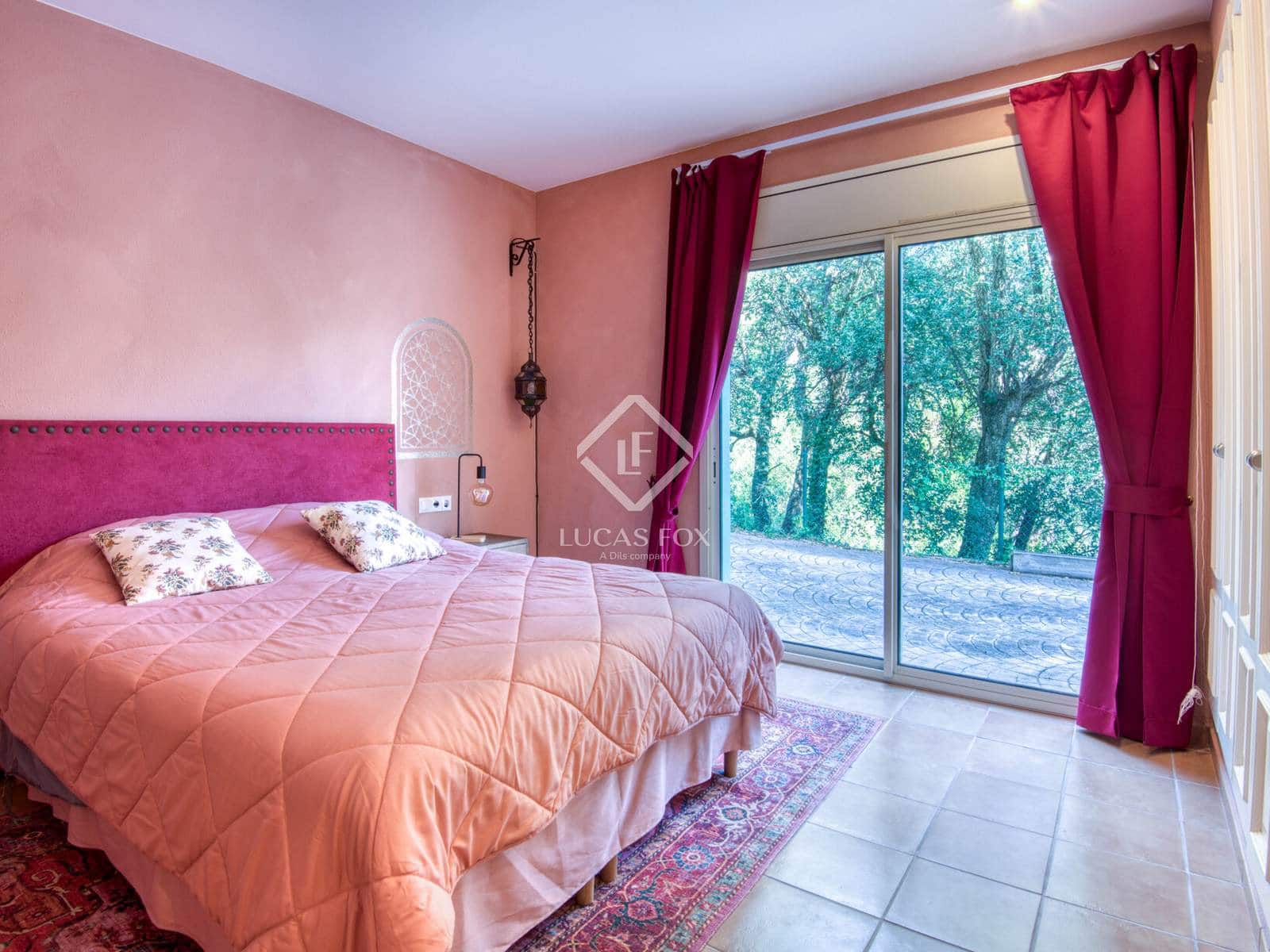 5 slaapkamer Villa te koop in Platja d'Aro met zwembad garage - € 1.050.000 (Ref: 9216373)