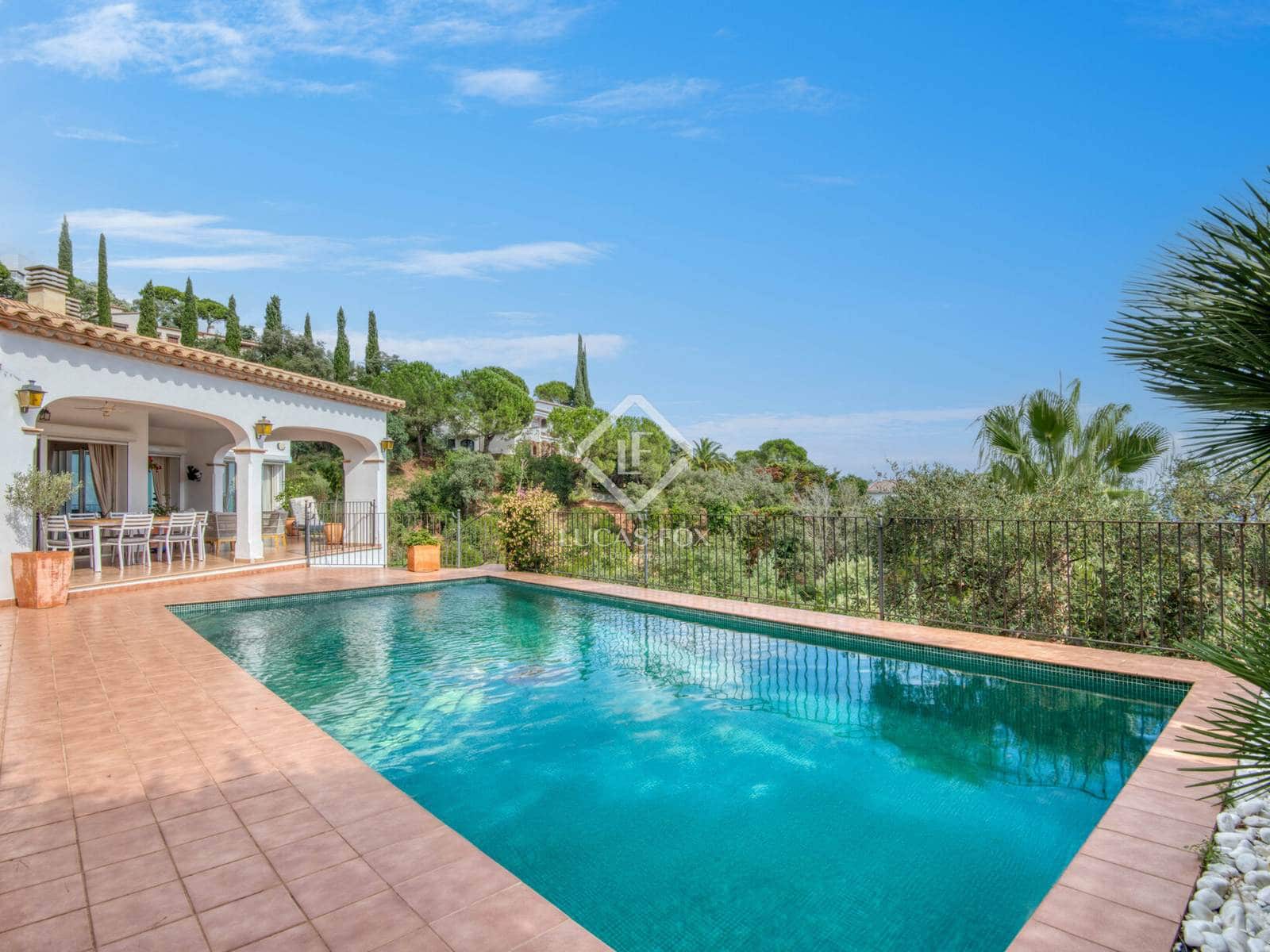 5 slaapkamer Villa te koop in Platja d'Aro met zwembad garage - € 1.050.000 (Ref: 9216373)