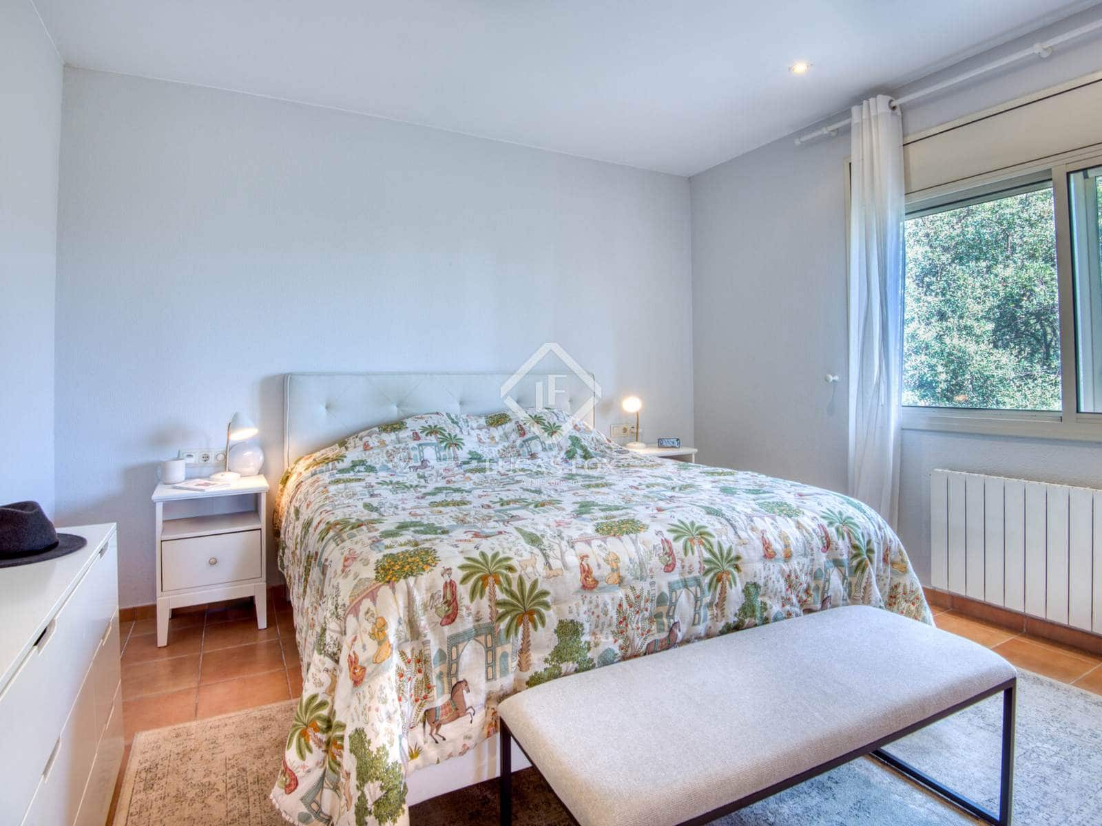 5 slaapkamer Villa te koop in Platja d'Aro met zwembad garage - € 1.050.000 (Ref: 9216373)