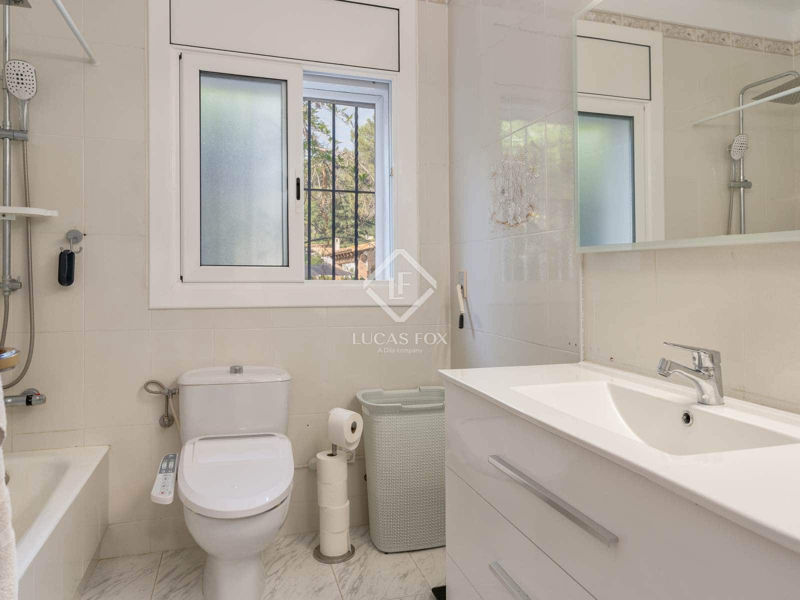 5 slaapkamer Villa te koop in Santa Cristina d'Aro met zwembad garage - € 895.000 (Ref: 9216374)