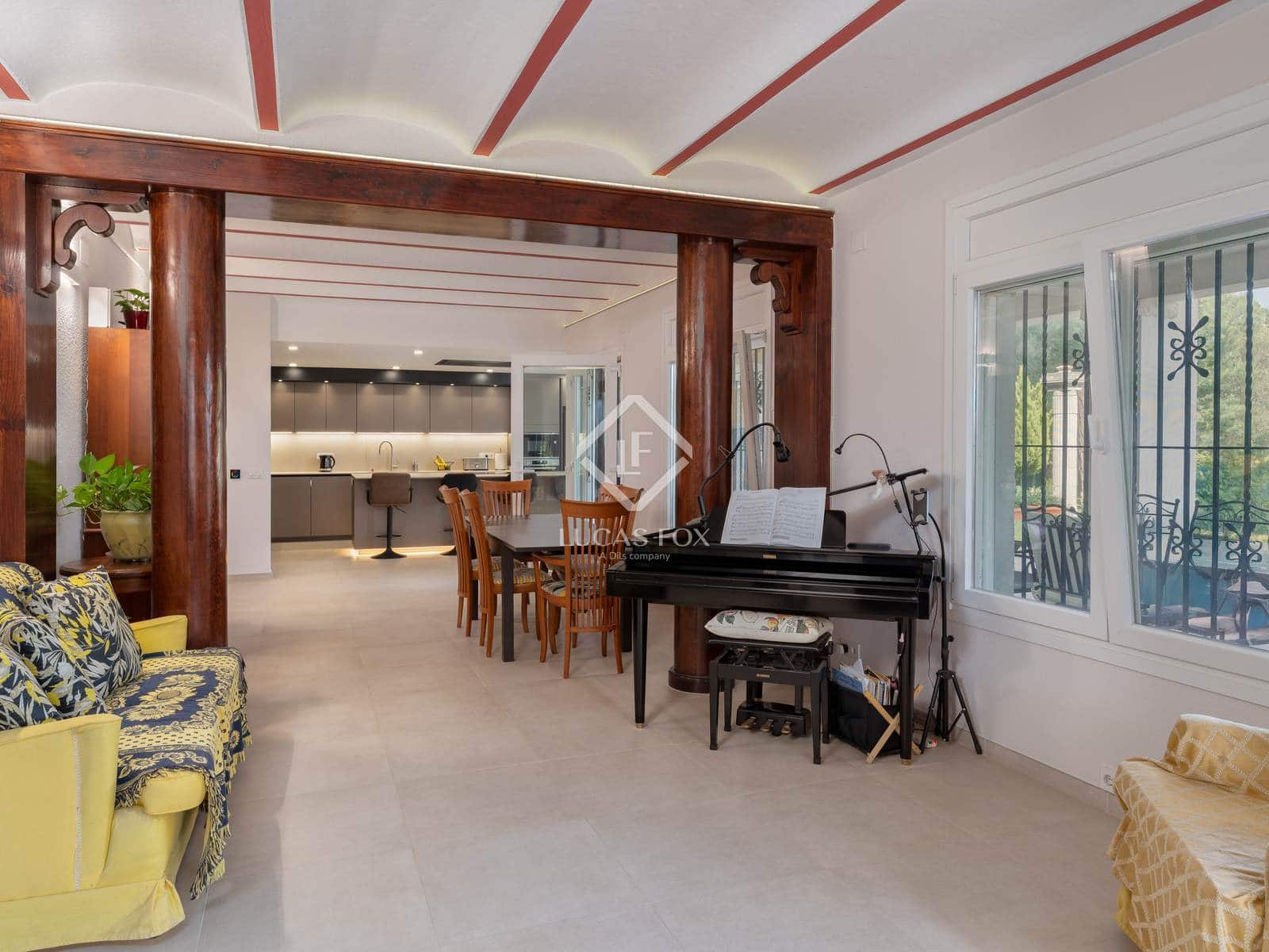 5 slaapkamer Villa te koop in Santa Cristina d'Aro met zwembad garage - € 895.000 (Ref: 9216374)