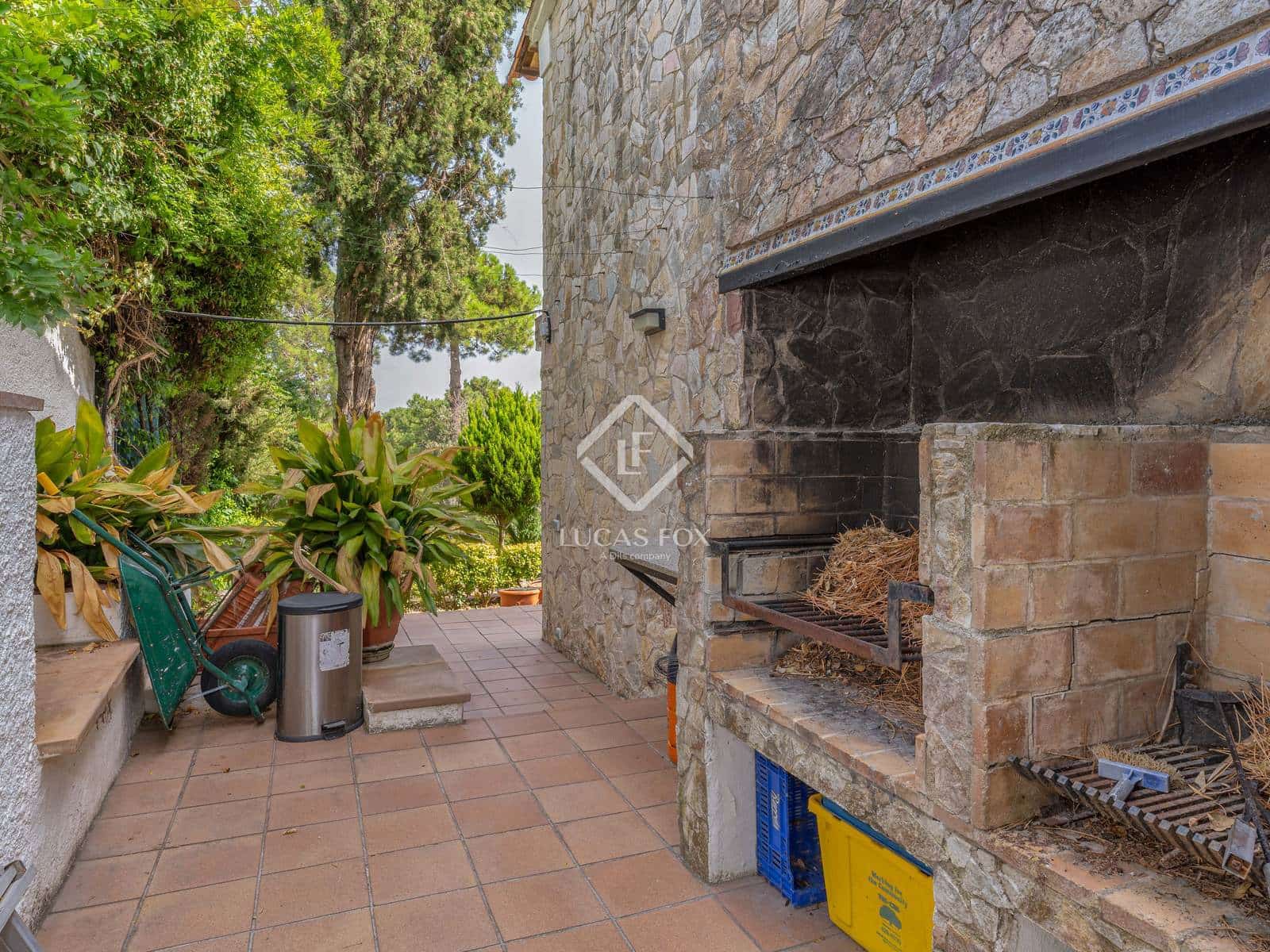 5 slaapkamer Villa te koop in Santa Cristina d'Aro met zwembad garage - € 895.000 (Ref: 9216374)