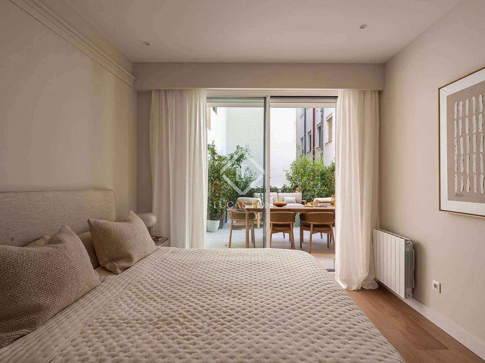 3 soveværelse Lejlighed til salg i Madrid by - € 1.695.000 (Ref: 9219139)