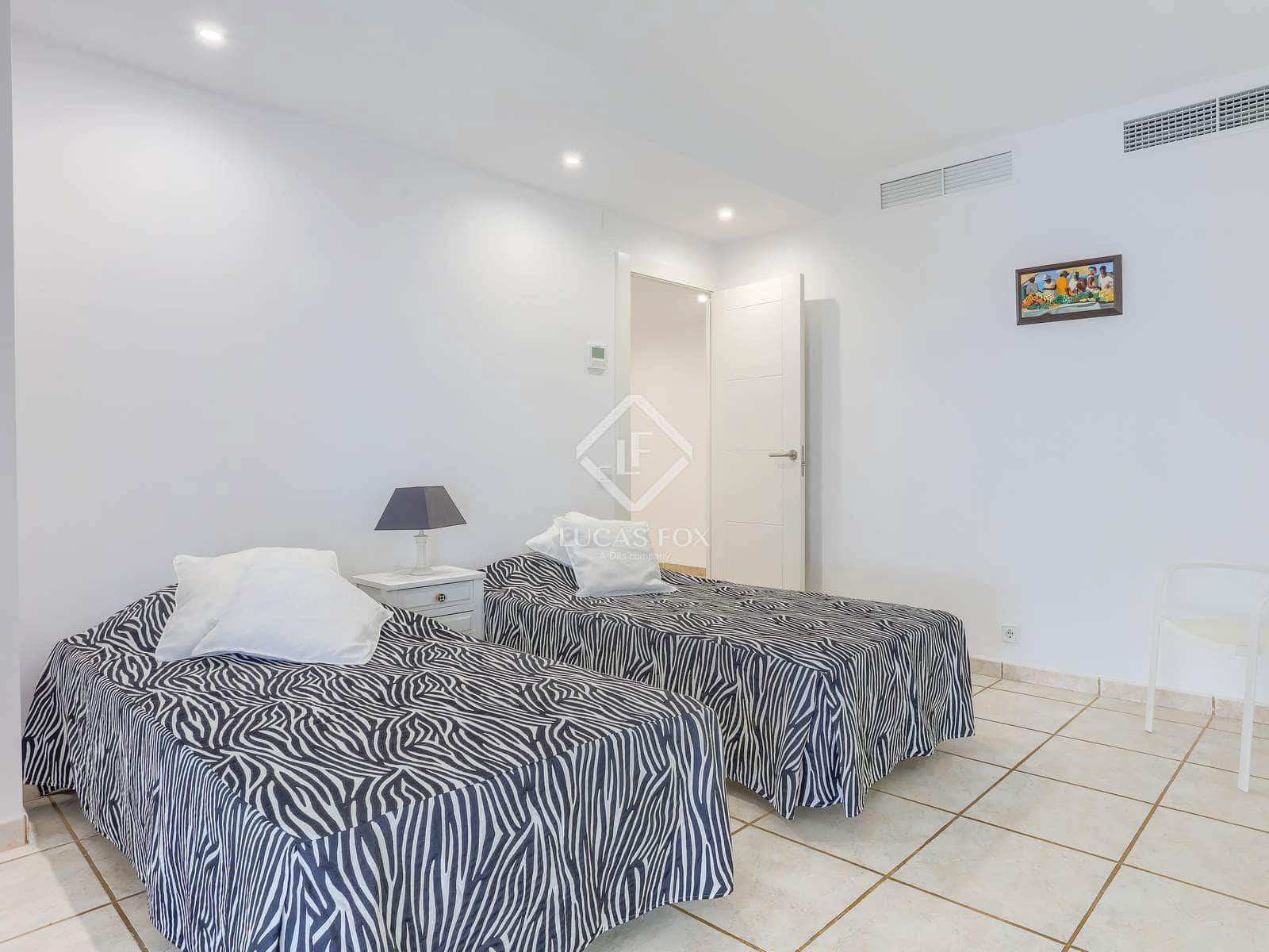 3 sypialnia Apartament na sprzedaż w Santa Ponsa z basenem garażem - 1 060 500 € (Ref: 9219140)