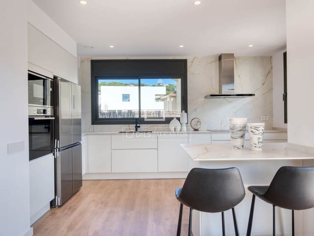 4 soveværelse Villa til salg i Sant Feliu de Guíxols med swimmingpool garage - € 1.700.000 (Ref: 9219141)