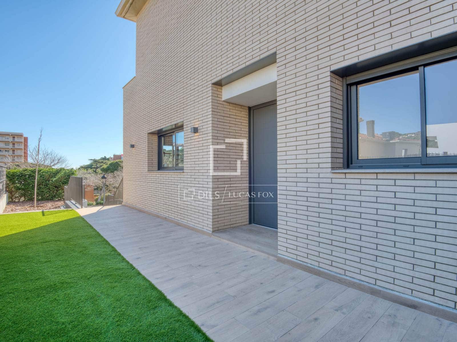 4 bedroom Villa for sale in Sant Feliu de Guixols with pool garage - € 1,700,000 (Ref: 9219141)