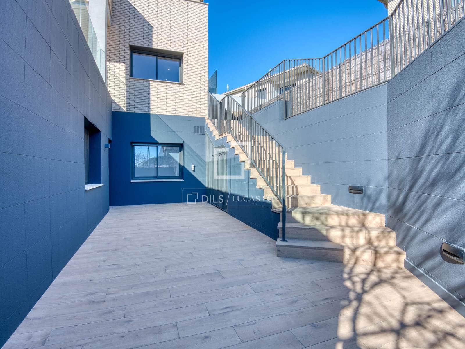 4 bedroom Villa for sale in Sant Feliu de Guixols with pool garage - € 1,700,000 (Ref: 9219141)