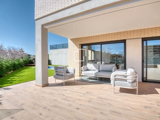 4 bedroom Villa for sale in Sant Feliu de Guíxols with pool garage - € 1,700,000 (Ref: 9219141)