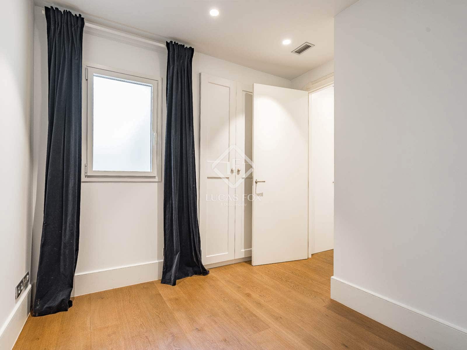 2 slaapkamer Penthouse te koop in Barcelona stad met garage - € 1.700.000 (Ref: 9219358)