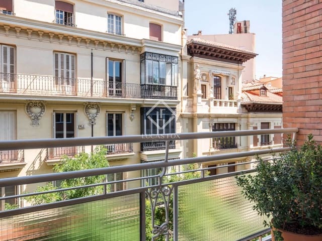 2 slaapkamer Appartement te koop in Almagro, Madrid stad - € 2.300.000 (Ref: 9219359)