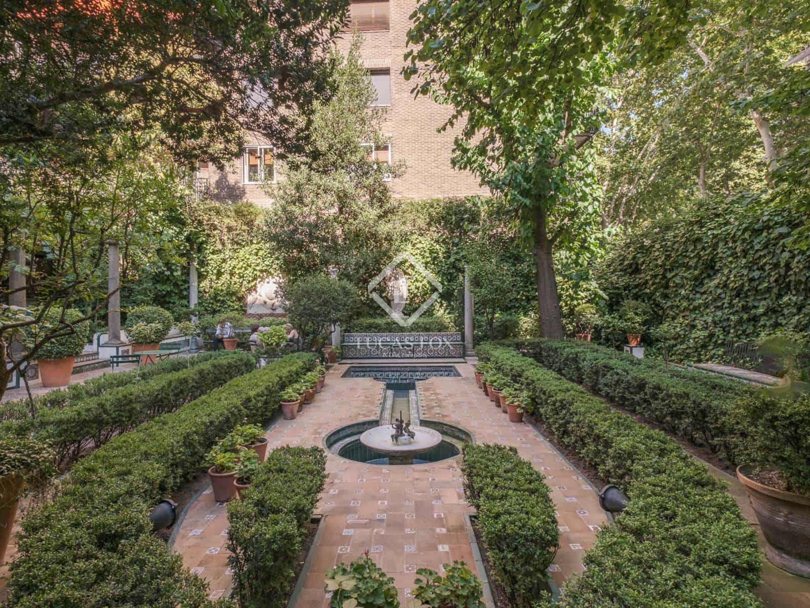 2 soverom Leilighet til salgs i Madrid by - € 2 300 000 (Ref: 9219359)