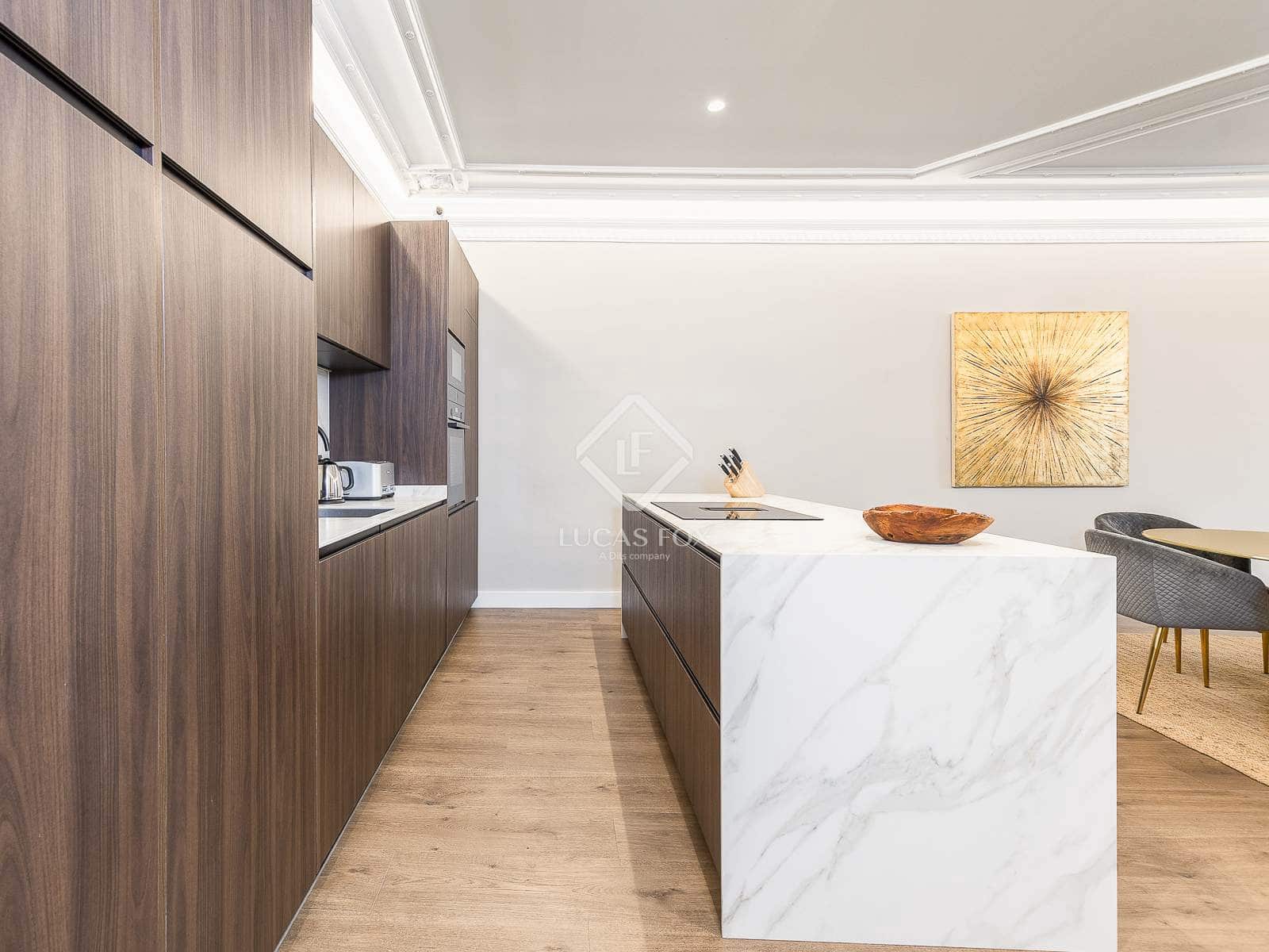 2 soveværelse Lejlighed til salg i Barcelona by - € 1.200.000 (Ref: 9221357)