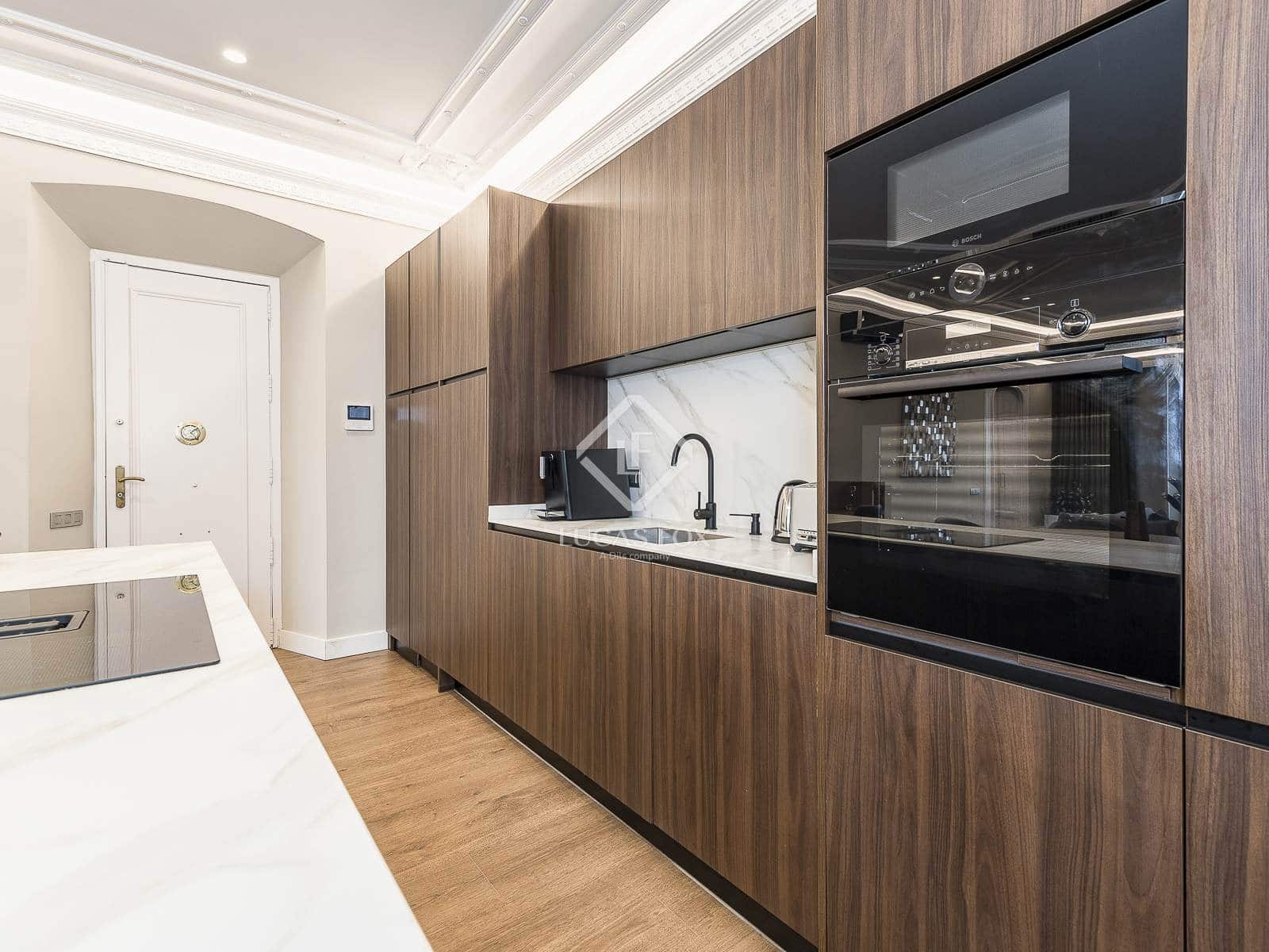 2 soveværelse Lejlighed til salg i Barcelona by - € 1.200.000 (Ref: 9221357)