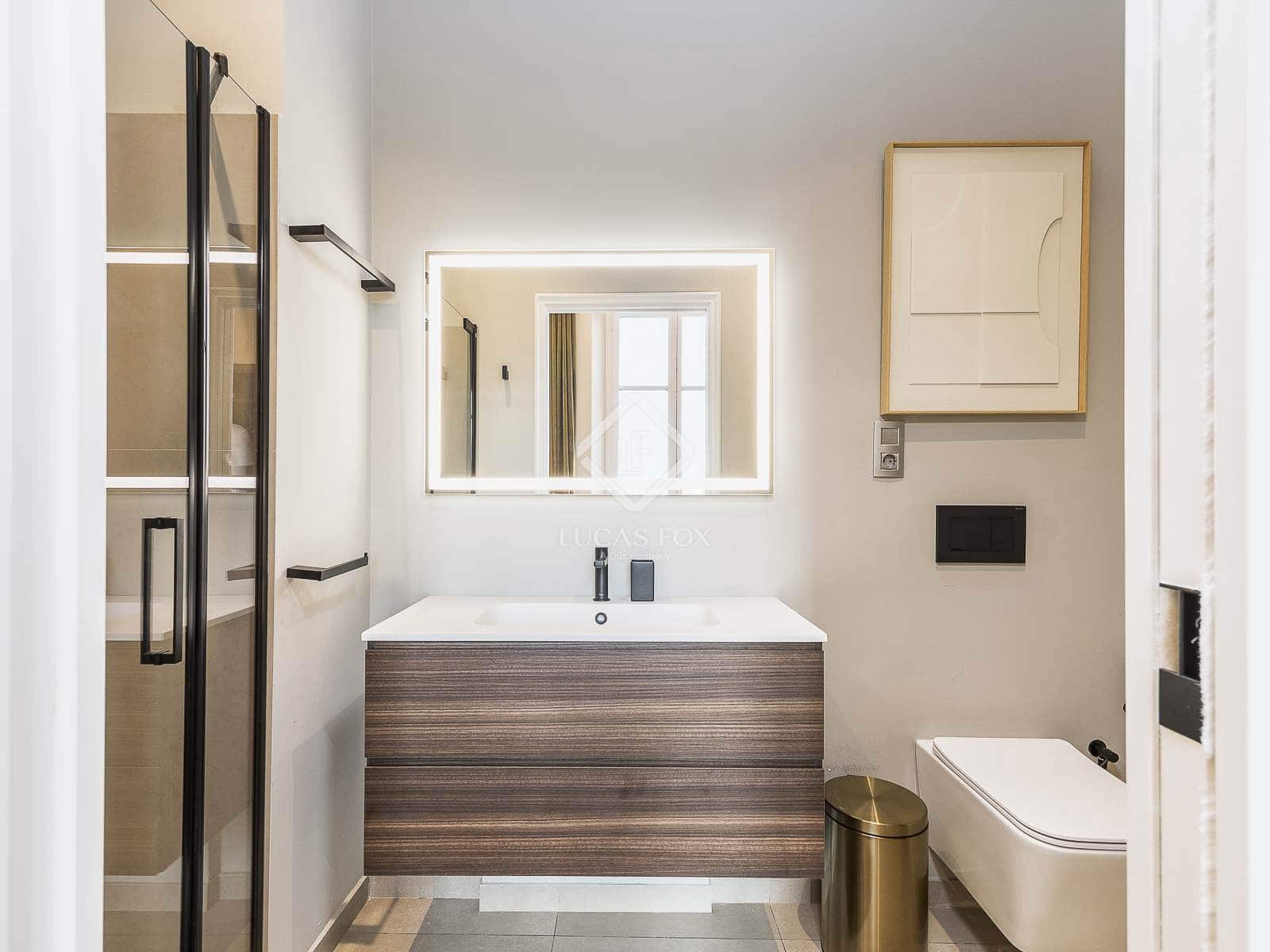 2 soveværelse Lejlighed til salg i Barcelona by - € 1.200.000 (Ref: 9221357)