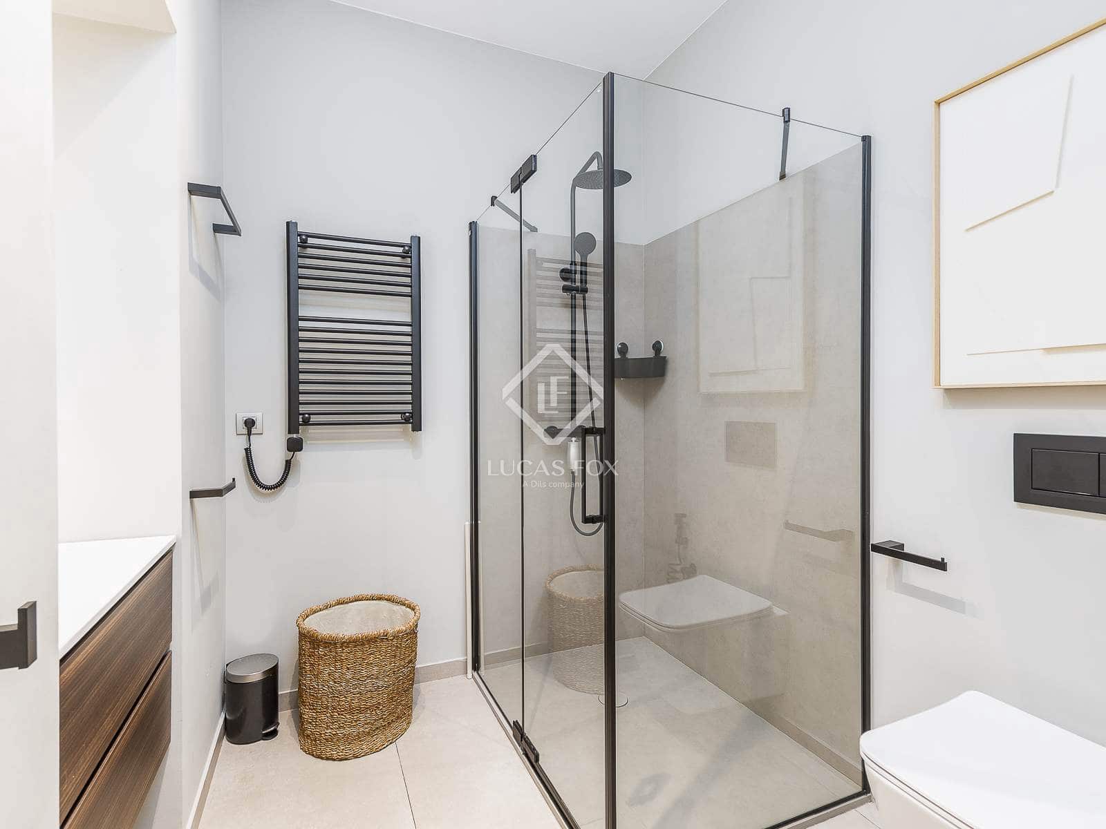 2 soveværelse Lejlighed til salg i Barcelona by - € 1.200.000 (Ref: 9221357)