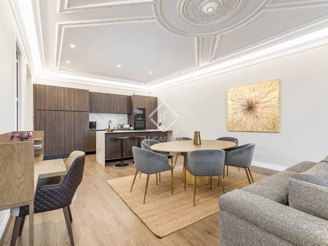 2 soveværelse Lejlighed til salg i Barcelona by - € 1.200.000 (Ref: 9221357)