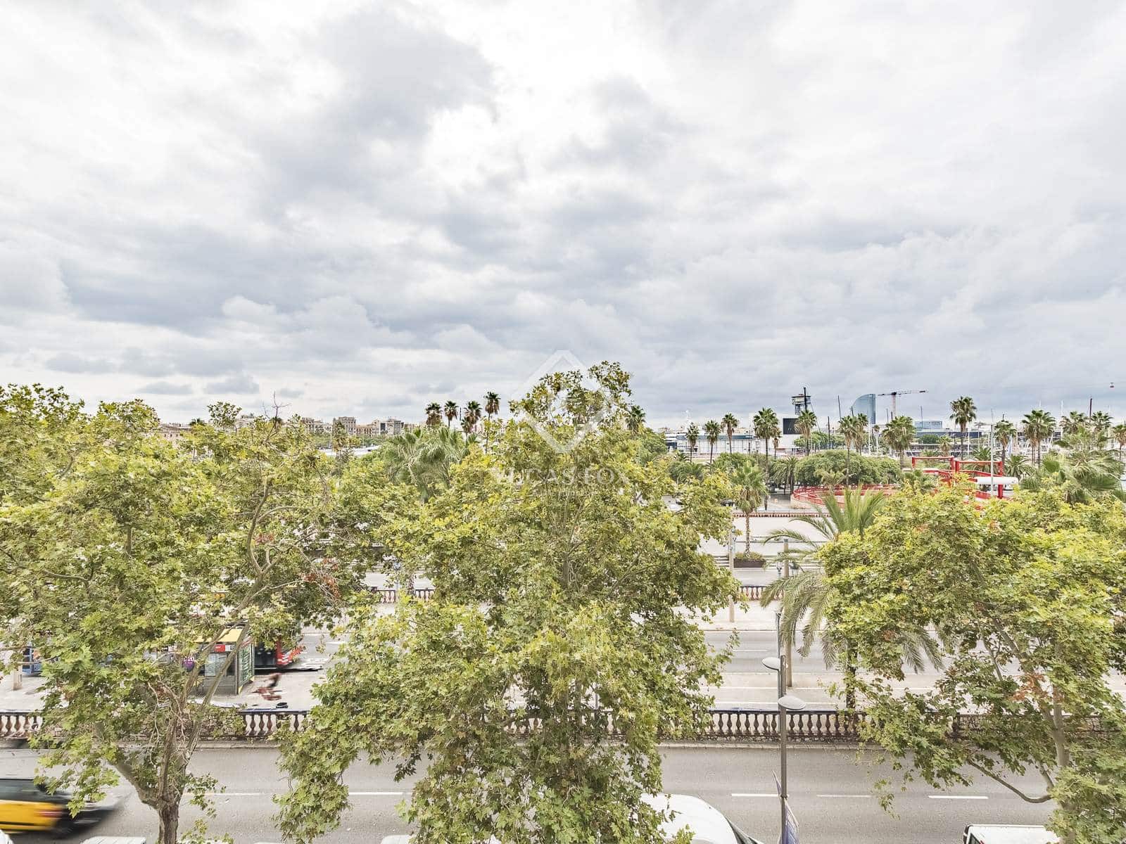 2 soveværelse Lejlighed til salg i Barcelona by - € 1.200.000 (Ref: 9221357)