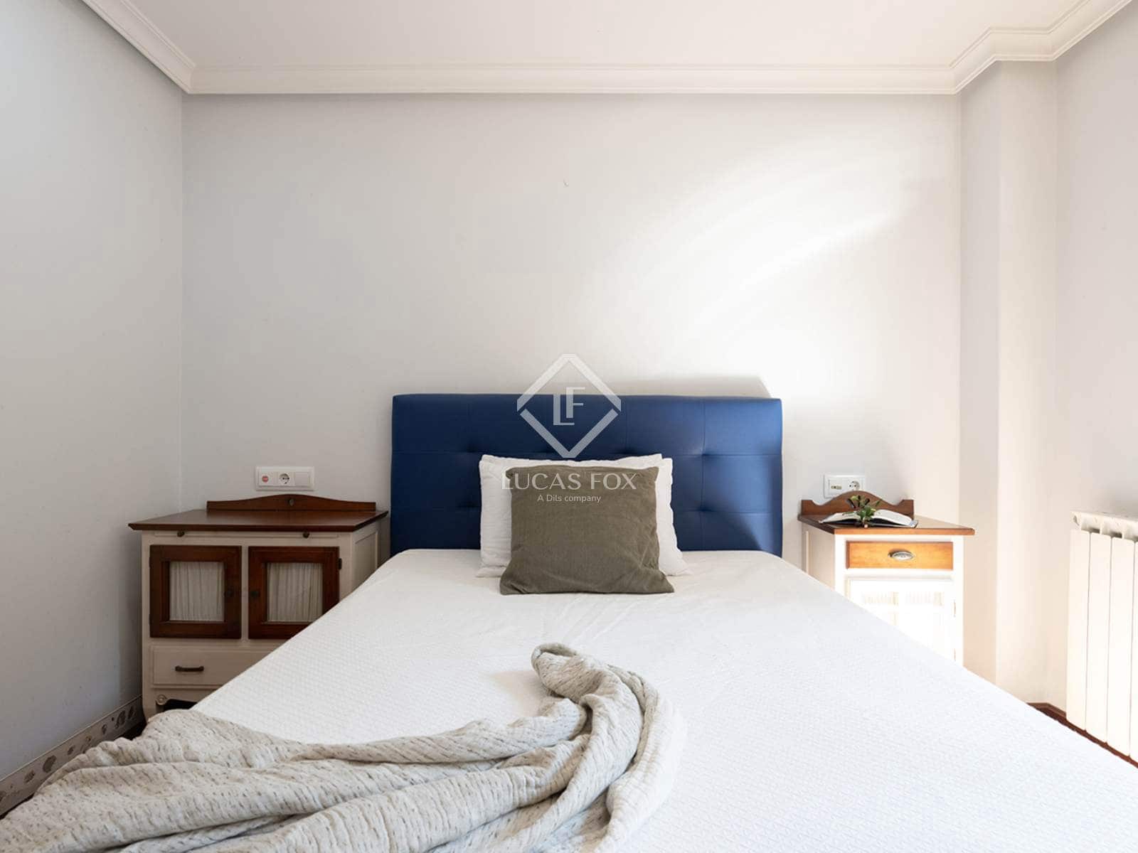 4 soveværelse Villa til salg i Pontevedra by med garage - € 420.000 (Ref: 9223582)