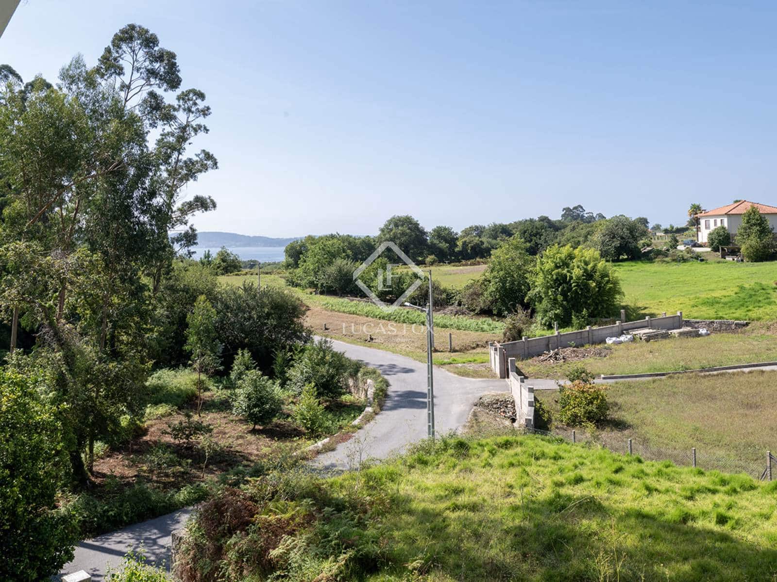 4 soveværelse Villa til salg i Pontevedra by med garage - € 420.000 (Ref: 9223582)