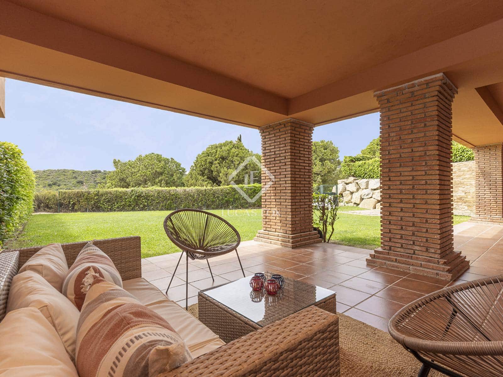 2 Zimmer Apartment zu verkaufen in Casares mit Garage - 450.000 € (Ref: 9227378)