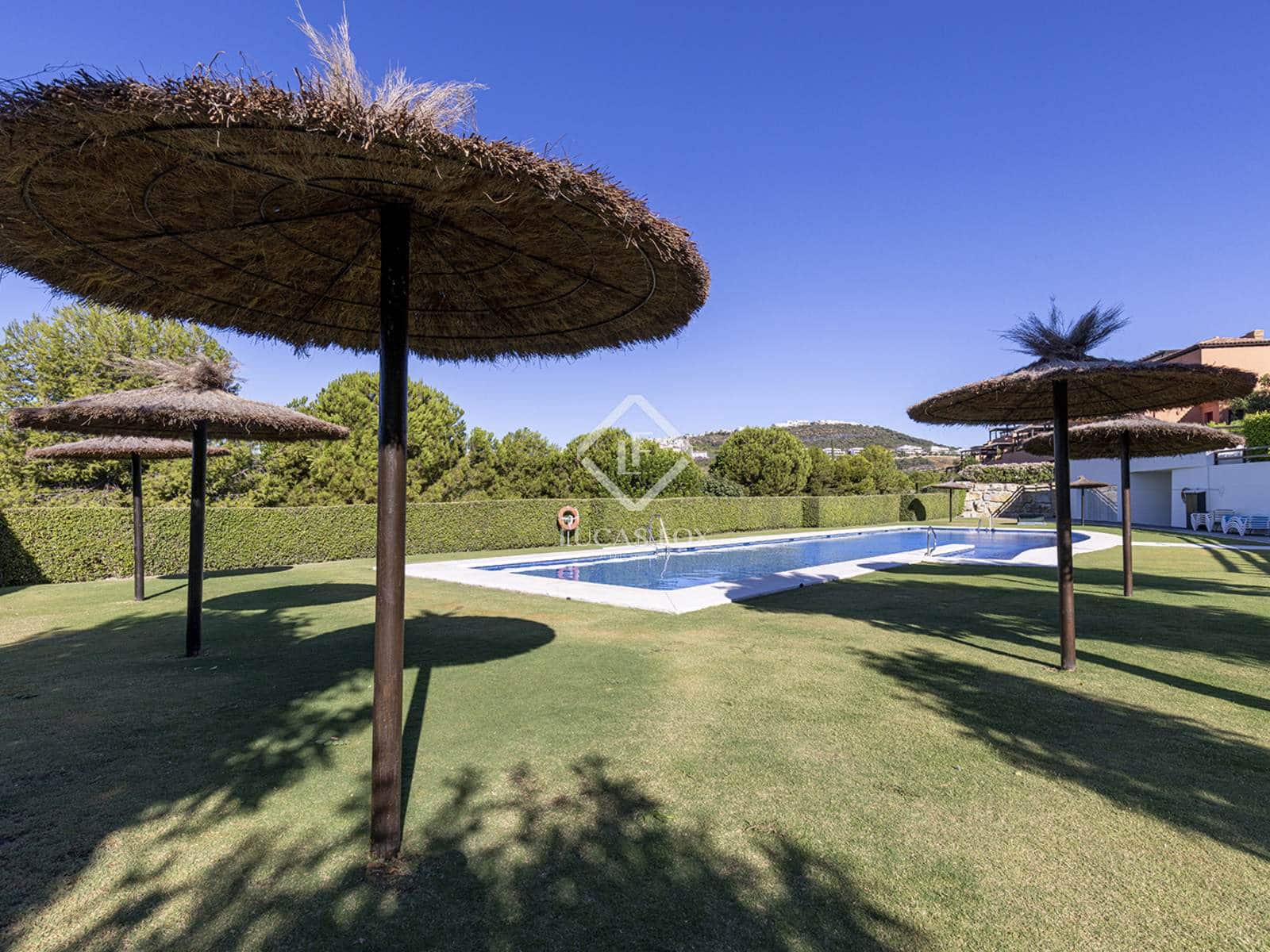 2 Zimmer Apartment zu verkaufen in Casares mit Garage - 450.000 € (Ref: 9227378)